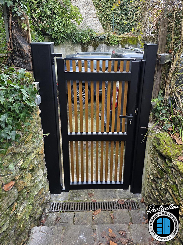 Portillon de jardin Granit de Kostum dans les Yvelines - La Fermeture Parisienne