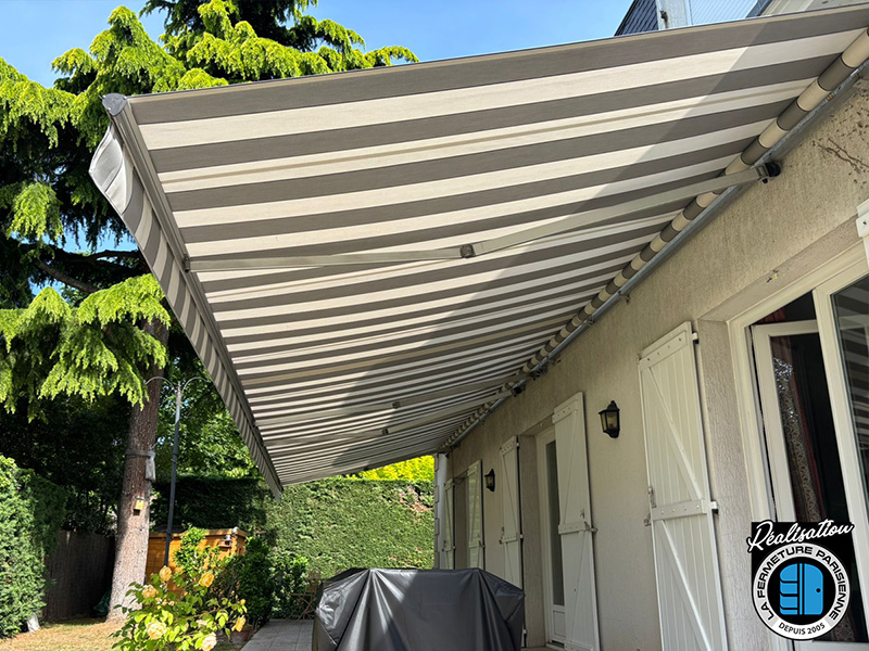 Stores banne de terrasse et de balcon - Yvelines 78 - Hauts-de-Seine- La Fermeture Parisienne
